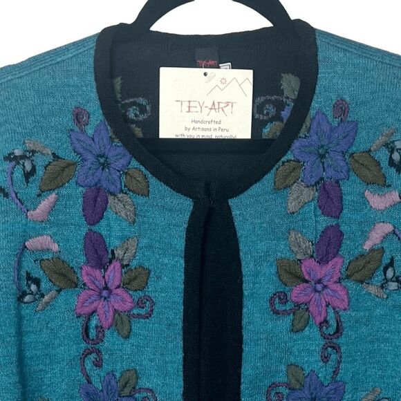 NWT Tey-Art Peruvian Alpaca Floral Embroidered Reversible Cardigan Sweater Sz S - Picture 2 of 13